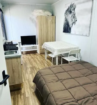 Yellowlife Solo Parejas Apartman